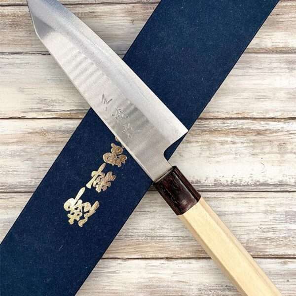 Acheter un Couteau Japonais artisanal Santoku Ginsan 17 cm à Paris meilleur vente de couteaux de cuisine nippon grande marque de qualité