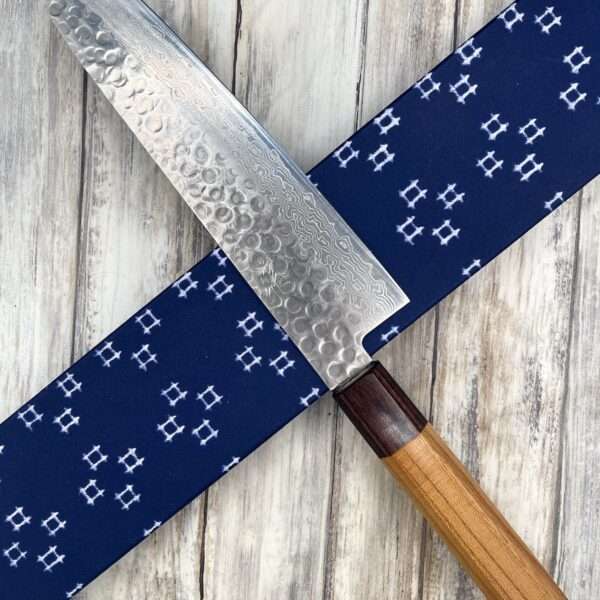 Gyuto Coutaunippon AUS10 dams tsuchime zelkova 21cm coté droit